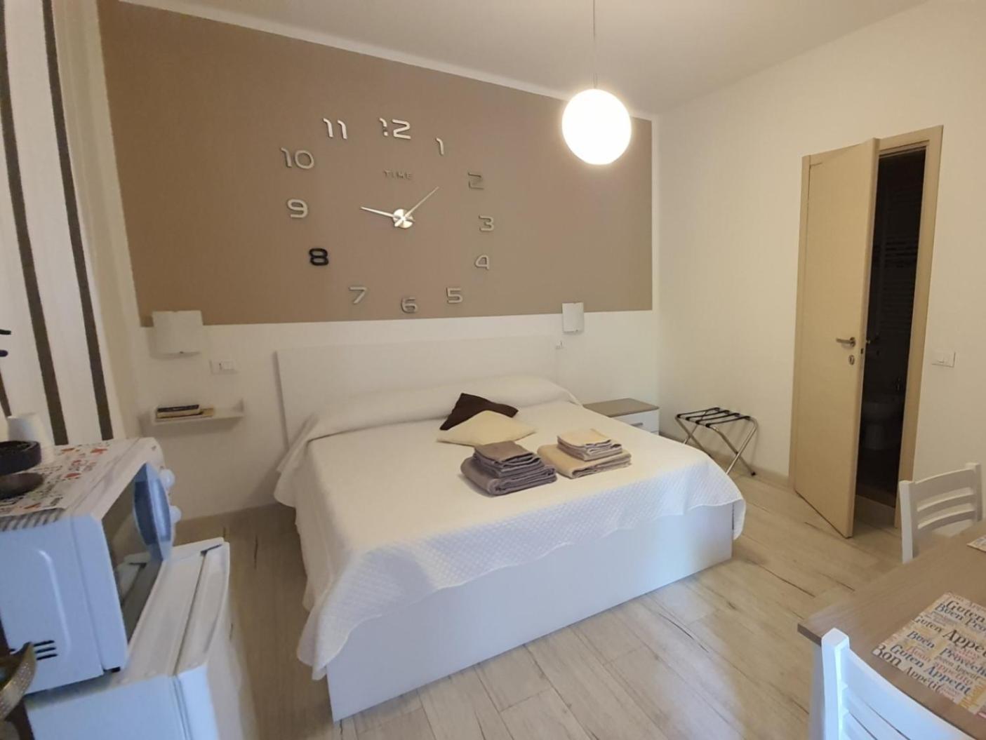 Le Camere Di Sabrina Con Bagno In Camera Сарцана Екстер'єр фото